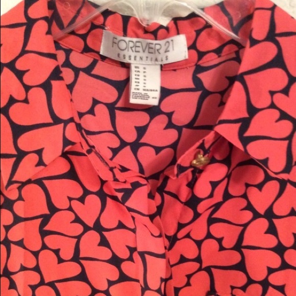 🧡STYLISH HEART BLOUSE. LONG SLEEVES. YOU ARE GOING TO LOVE. - Picture 2 of 8